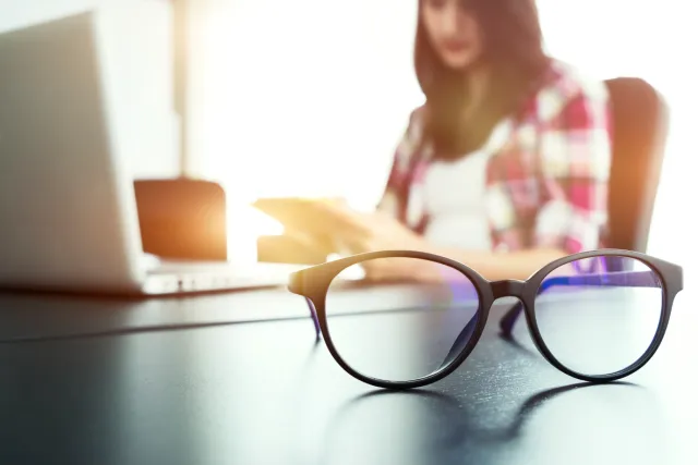 What Drives Consumer Preference for Ready-Made vs. Prescription Reading Glasses