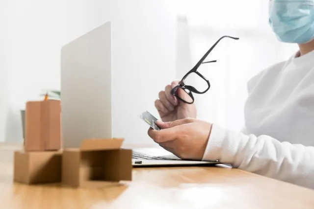 How E-Commerce and Telehealth are Expanding Access to Eye Care Products