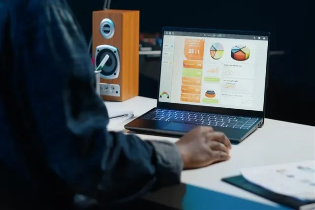 Why Personalization is Key in B2B Sales Enablement Strategies