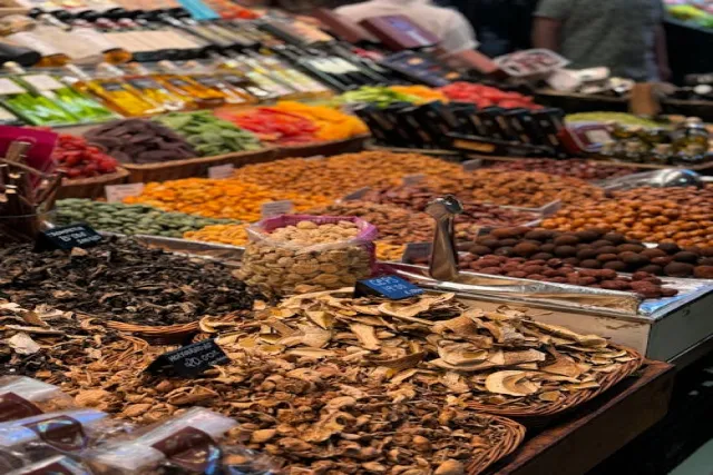 What Role do Hydrocolloids and Emulsifiers Play in Food Texture