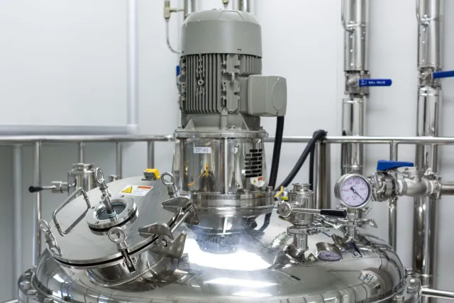 Vacuum Chamber Accessories Every Engineer Needs