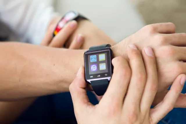 How Smart Wearables are Expanding the Future of Emergency Response Systems