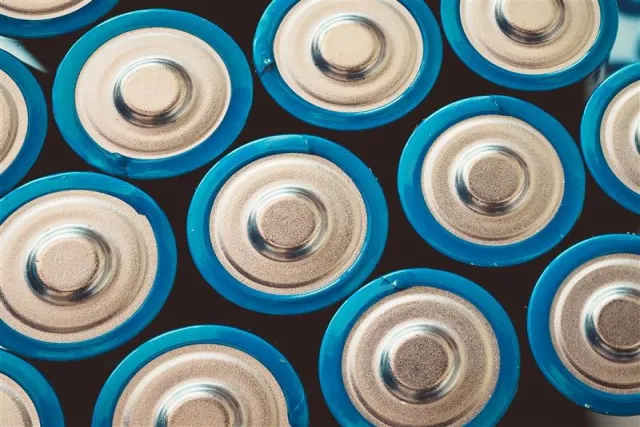 How Lithium-Ion Batteries are Powering the Electric Vehicle Revolution How Lithium-Ion Batteries are Powering the Electric Vehicle Revolution