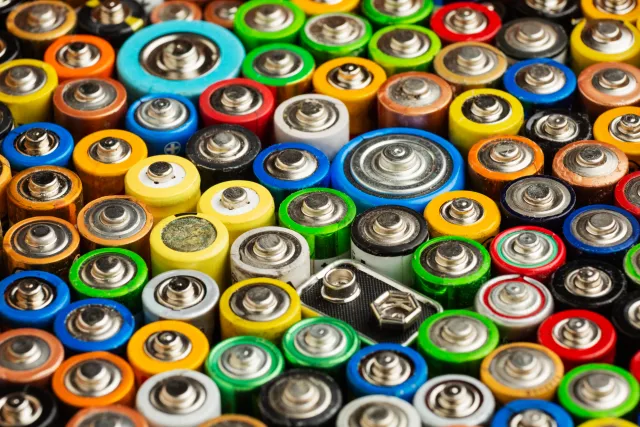 Why Solid-State Battery Research is Gaining Momentum Beyond Conventional Li-Ion Technology