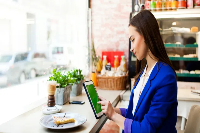 How AI Tools Streamline Restaurant Service and Reservations How AI Tools Streamline Restaurant Service and Reservations