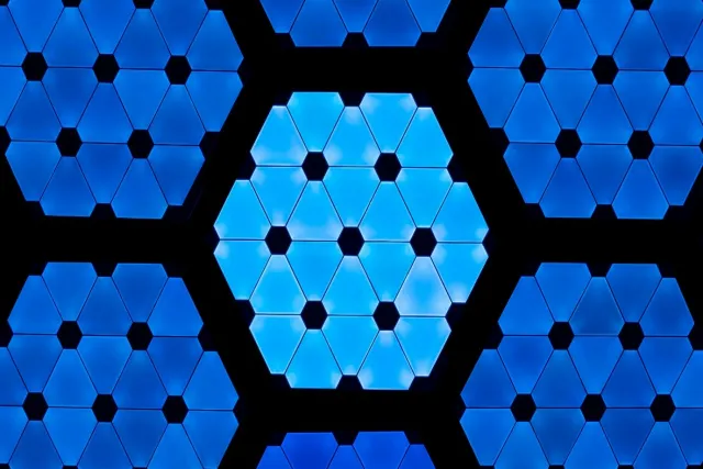 How Graphene Could Shape the Future of Flexible Electronics and Wearable Devices