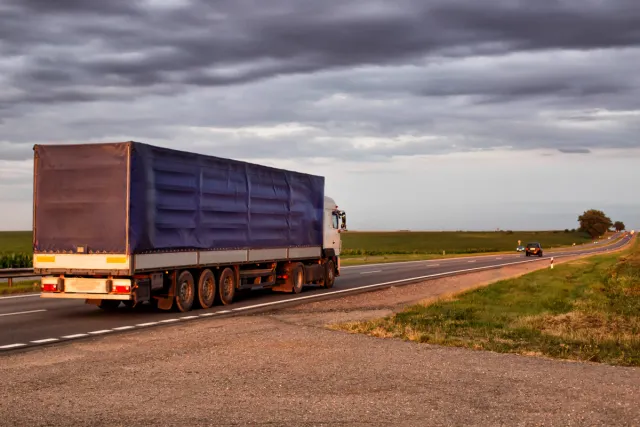 How Overloaded Truck Accidents Are Investigated in