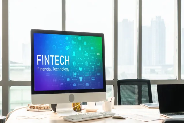 Build vs Buy Fintech Software: Which One Is the Ri
