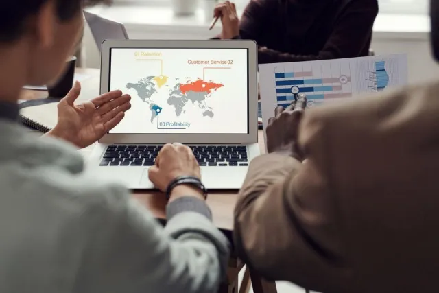 How an International Business Degree Shapes Your Role in a Global Market