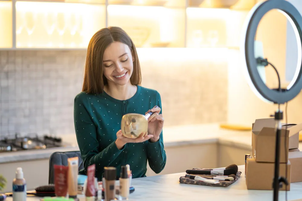 How E-Commerce Is Fueling Growth of Natural Beauty Brands By Natural Cosmetics