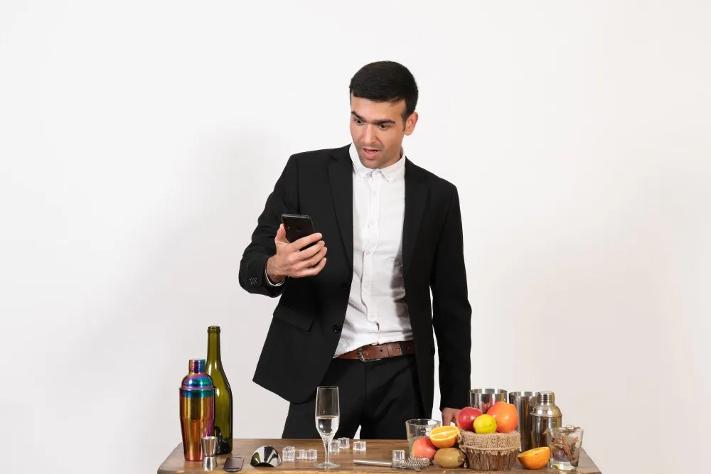 Role of E-Commerce & DTC in RTD Cocktail Sales By Subscription Models 