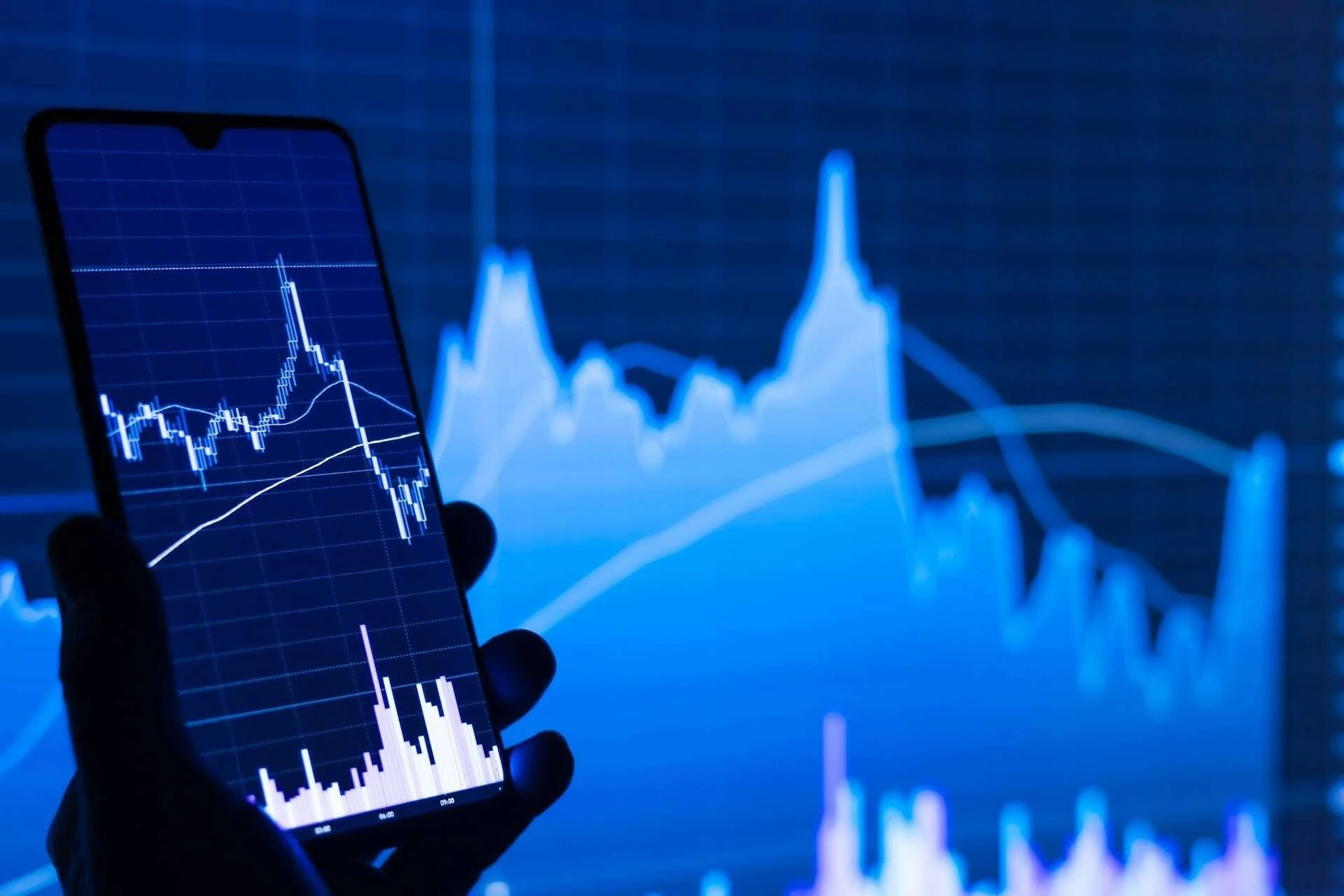 Why People Use the Derivatives Market